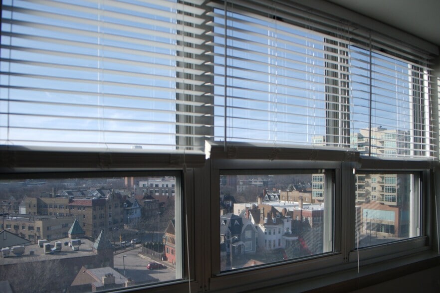 Building Photo - 1707 N Prospect Ave