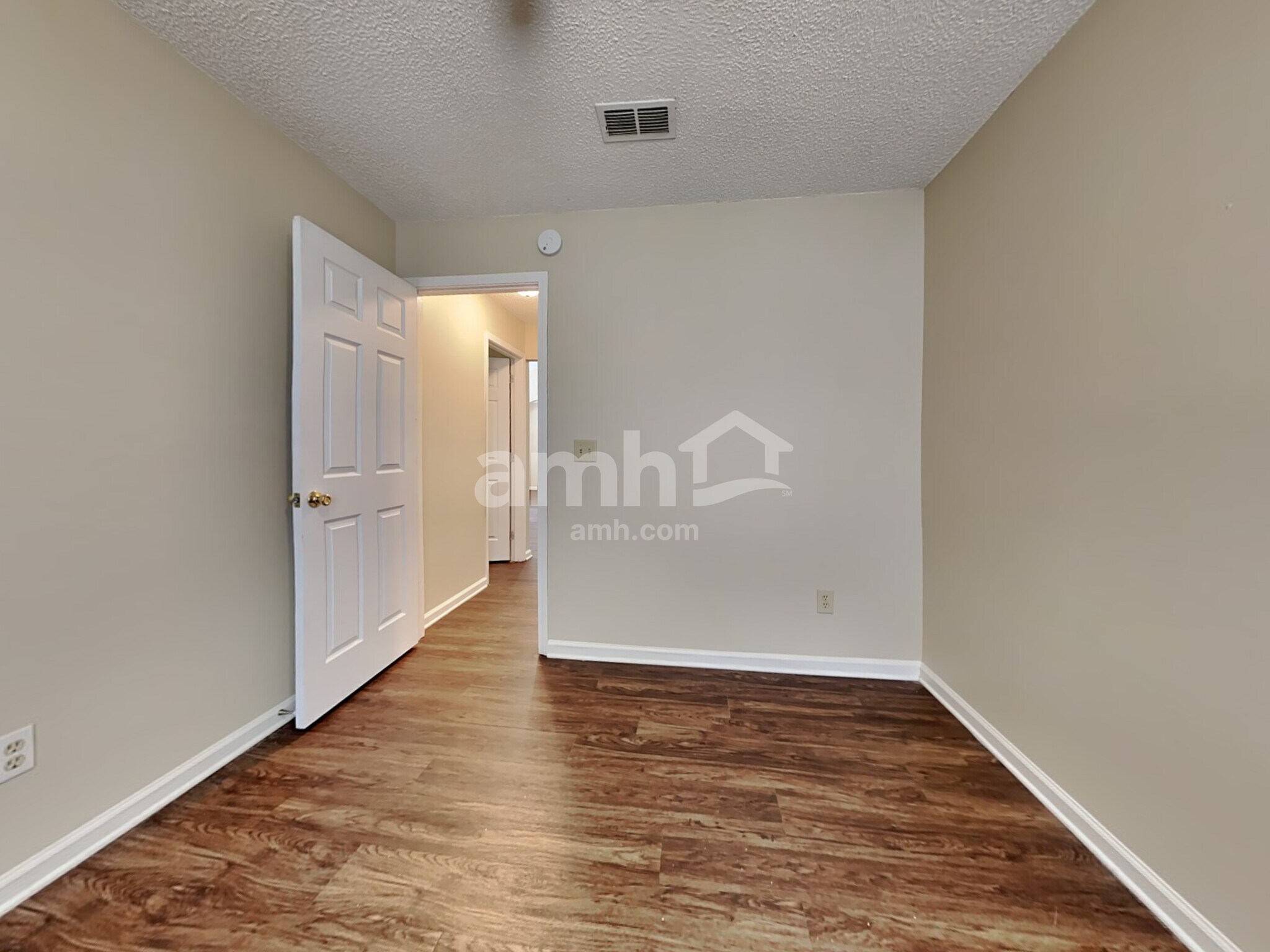 Building Photo - 7568 Deer Cove Ln