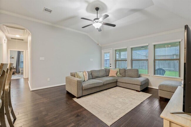 Building Photo - 14619 North Carolina Green Dr