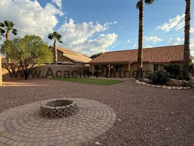 Building Photo - Beautiful 4-Bedroom Home in Rita Ranch ? H...