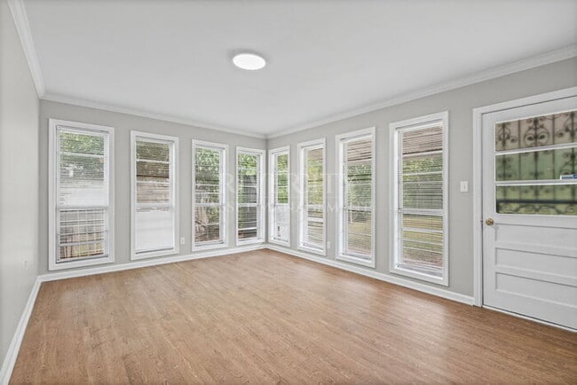 Building Photo - A Whitehaven Beauty!!!!! Section 8 Welcomed !!!!!