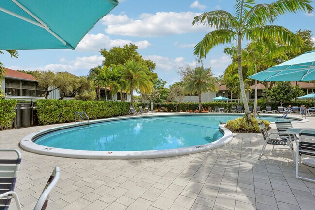 Building Photo - 14849 Cumberland Dr