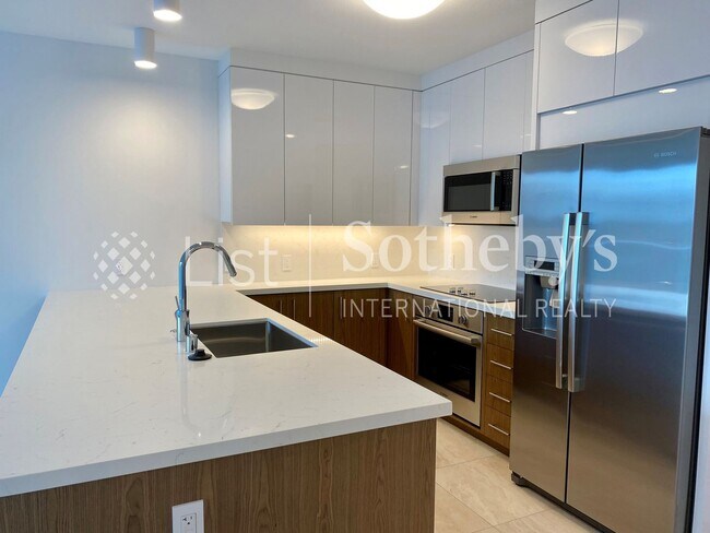 Building Photo - Azure Ala Moana #1407  |  Honolulu, HI