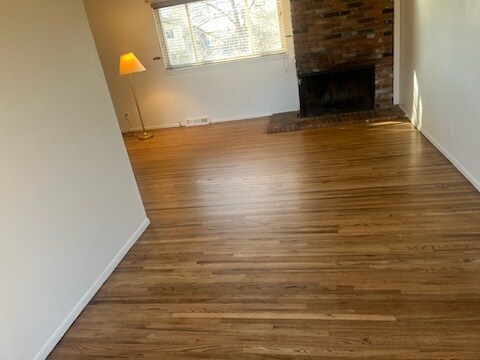 Building Photo - 2203 Collier Ave