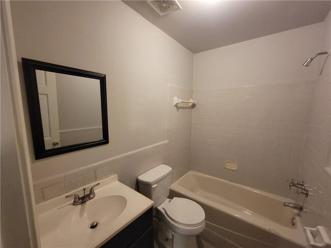 Building Photo - 6286 Love St