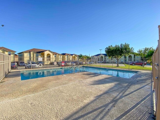 Building Photo - 9804 Cantera Ct