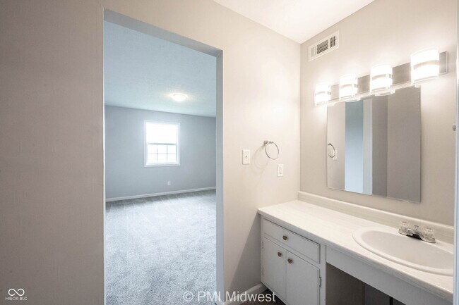 Building Photo - 326 Progress Rd