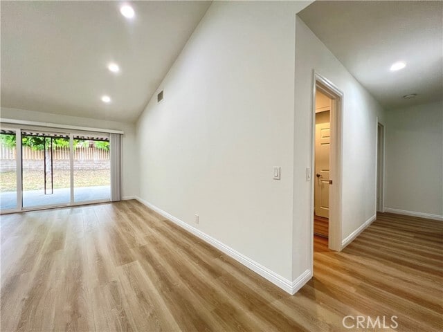 Building Photo - 1545 Meadow Glen Rd