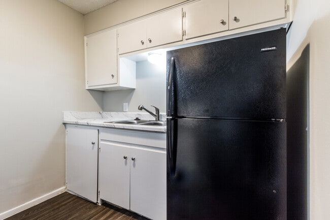 Interior Photo - Duval Court Apartments