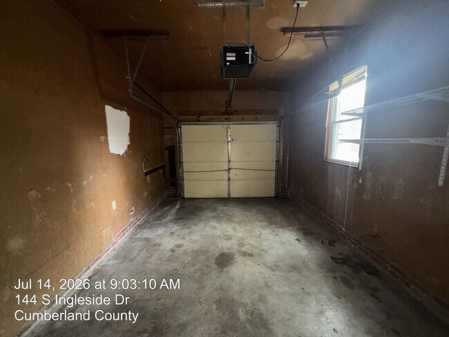 Building Photo - 144 S Ingleside Dr