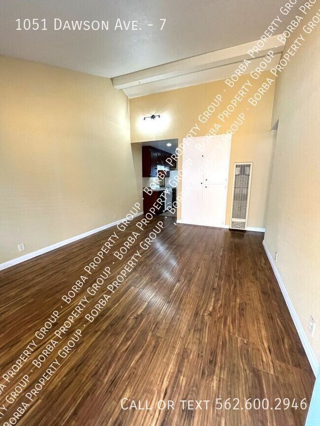 Primary Photo - 1051 Dawson Ave