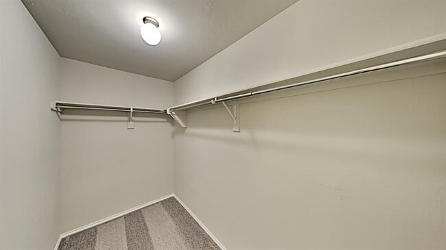 Building Photo - 309 Blue Dr
