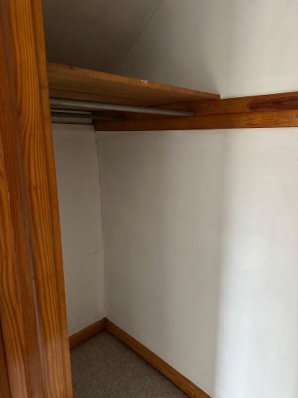 Building Photo - 745 Naylor Ave