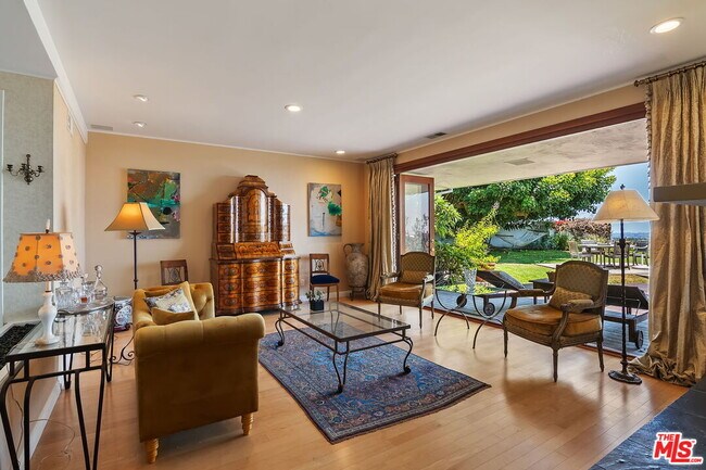 Building Photo - 1166 Las Pulgas Pl