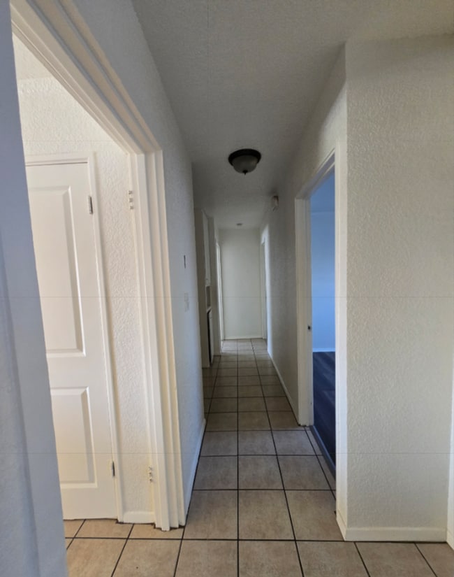 Building Photo - New flooring and paint throughout!