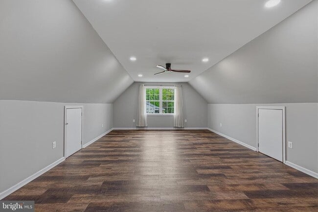 Building Photo - 40923 Browns Ln