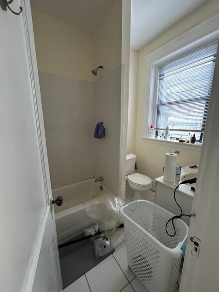 Building Photo - 45 Hemenway St