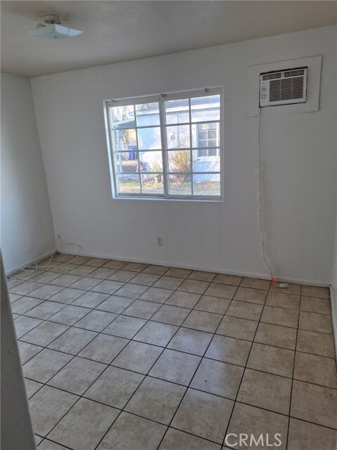 Building Photo - 2879 N State St