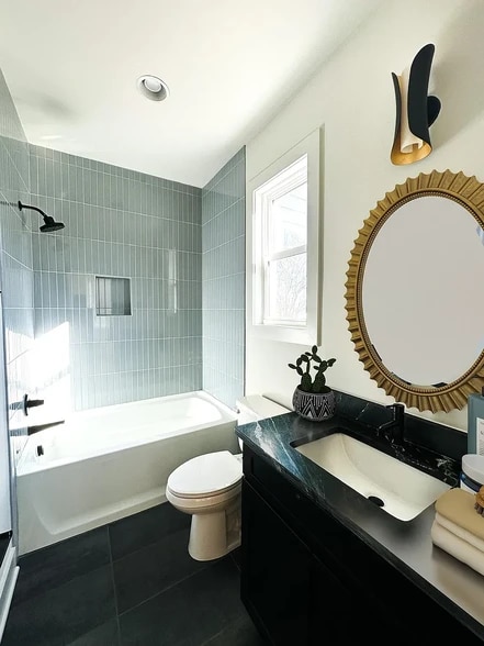 Building Photo - 1607 Martin St