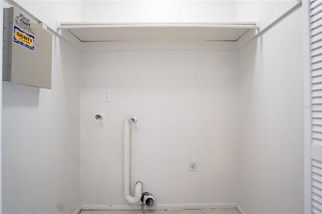 Building Photo - 2287 Avenue G NW