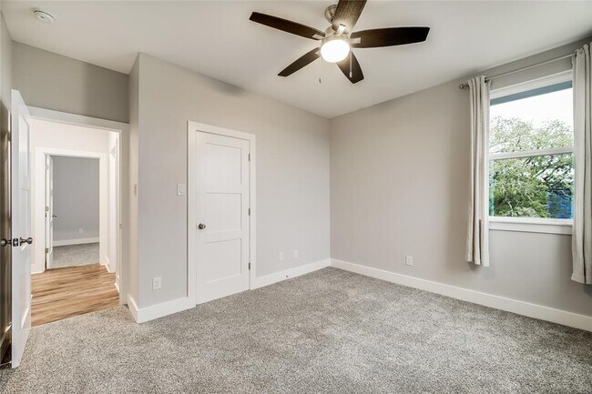 Building Photo - 18529 Staghorn Dr