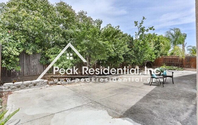 Building Photo - Spacious Elk Grove 4bd/2ba Home with 2 Car...