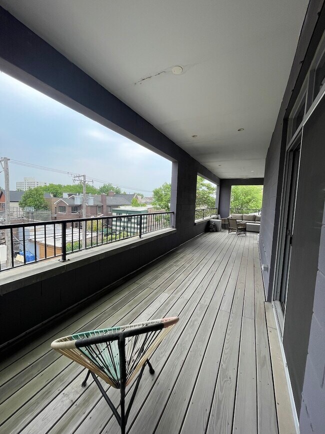 Building Photo - 1746-52 W North Ave