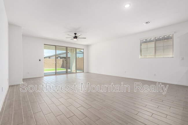 Building Photo - 22862 E Bonanza Way