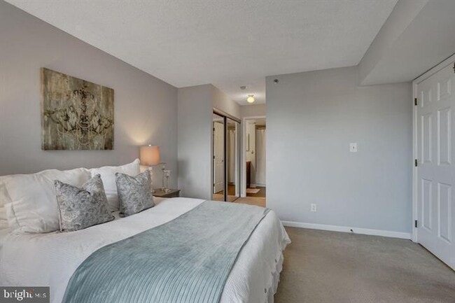 Building Photo - 1200 Braddock Pl