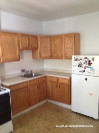 Building Photo - 36 Mozart St