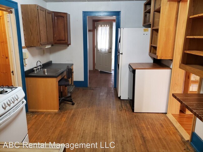 Building Photo - 2 br, 1 bath Apartment - 601 Garfield Ave