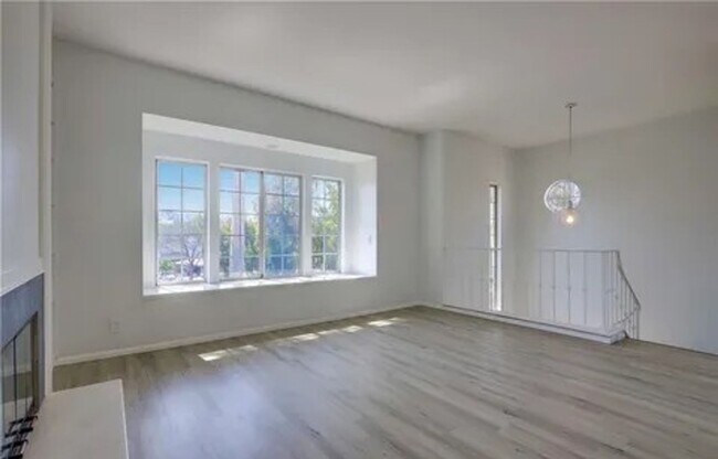 Building Photo - Charming Two Bedroom Condo in Laguna Niguel