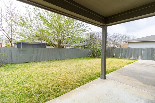 Building Photo - Gorgeous 4 bedroom, 3 bathrooms home in Pflugerville!!!