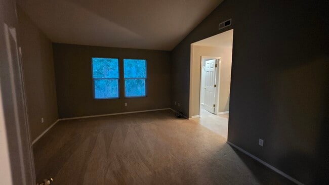 Building Photo - 15600 SW Talus Way