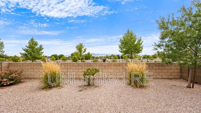 Building Photo - 5641 N Teaberry Ln