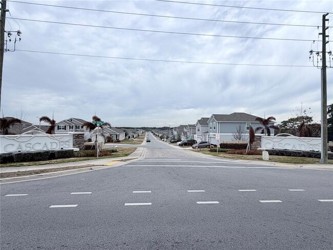 Building Photo - 824 Horsetail Dr