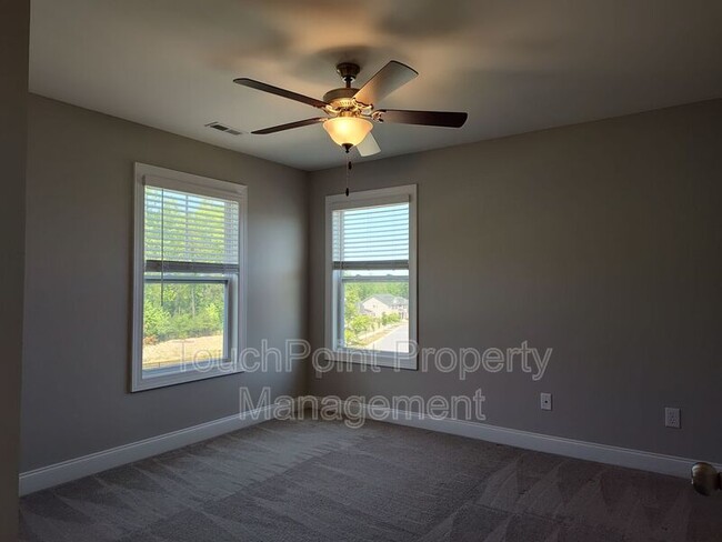 Building Photo - 170 Pine Eagle Dr