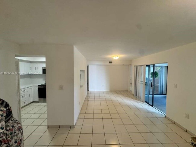 Building Photo - 9140 SW 123rd Ct