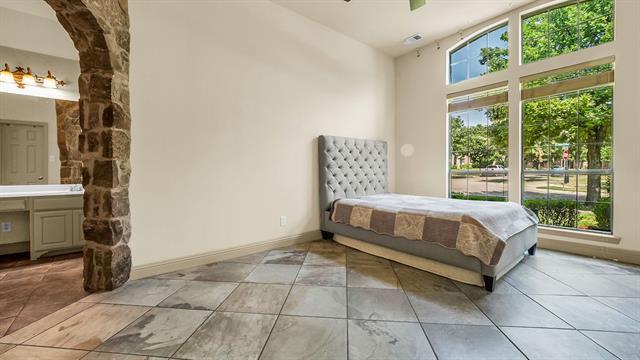 Building Photo - 881 Winchester Dr