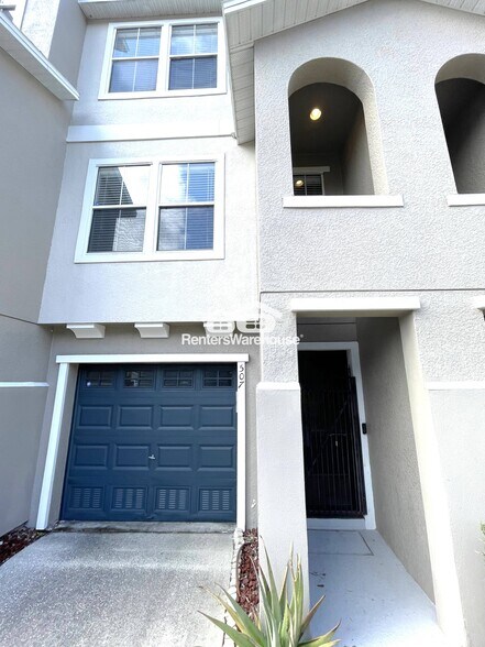 Building Photo - 507 Vincinda Crest Way