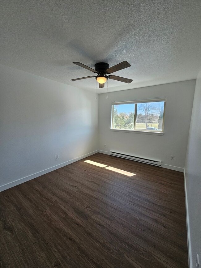 Building Photo - 41 Golf Course Ln