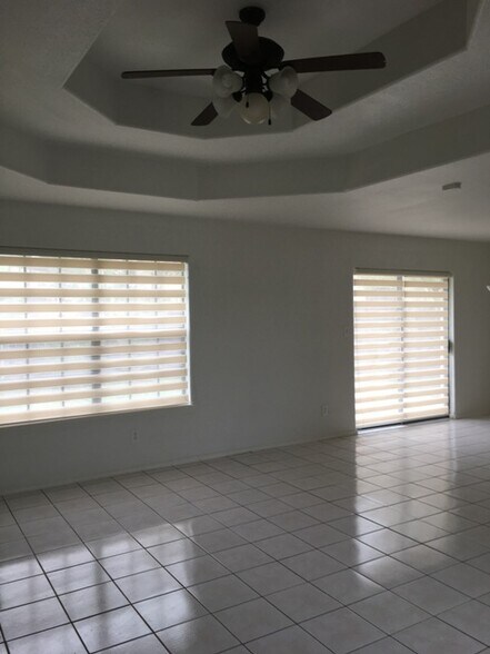 Building Photo - 3622 Calle Nortenia