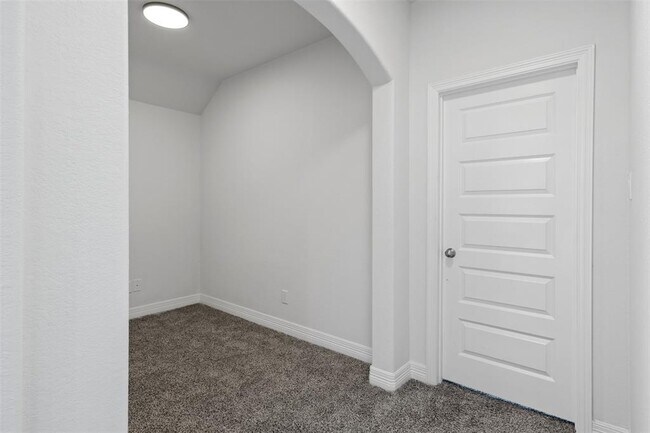 Building Photo - 3307 Avary River Ln