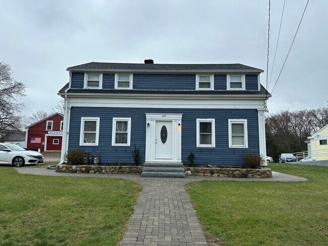 Primary Photo - 145 Main St