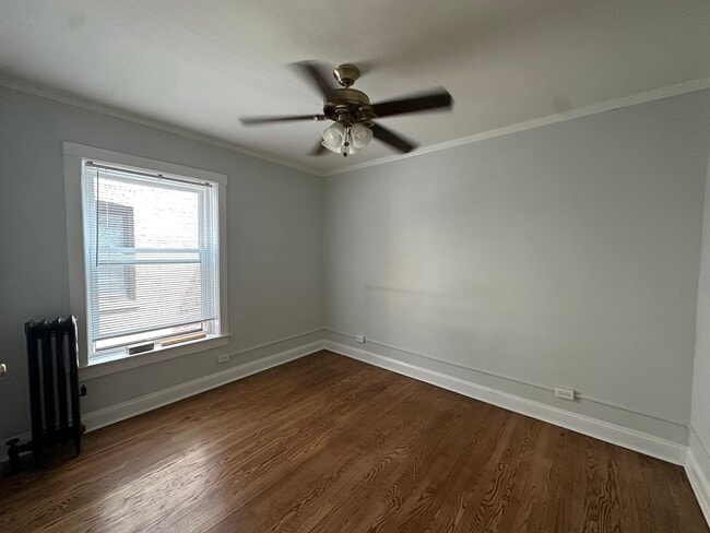 Building Photo - 7027 N Glenwood Ave