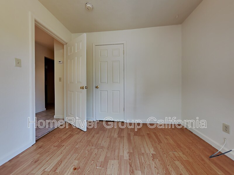 Building Photo - 3411 Mission Ave