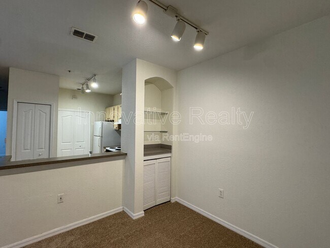 Building Photo - 1375 Lake Shadow Cir