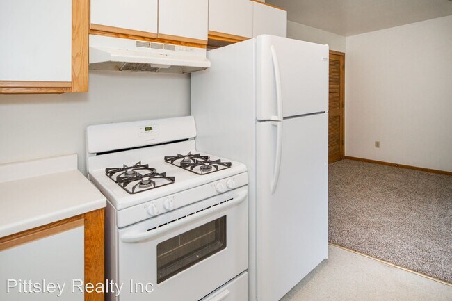 Building Photo - 2 br, 2 bath Apartment - 701 Fotis Drive