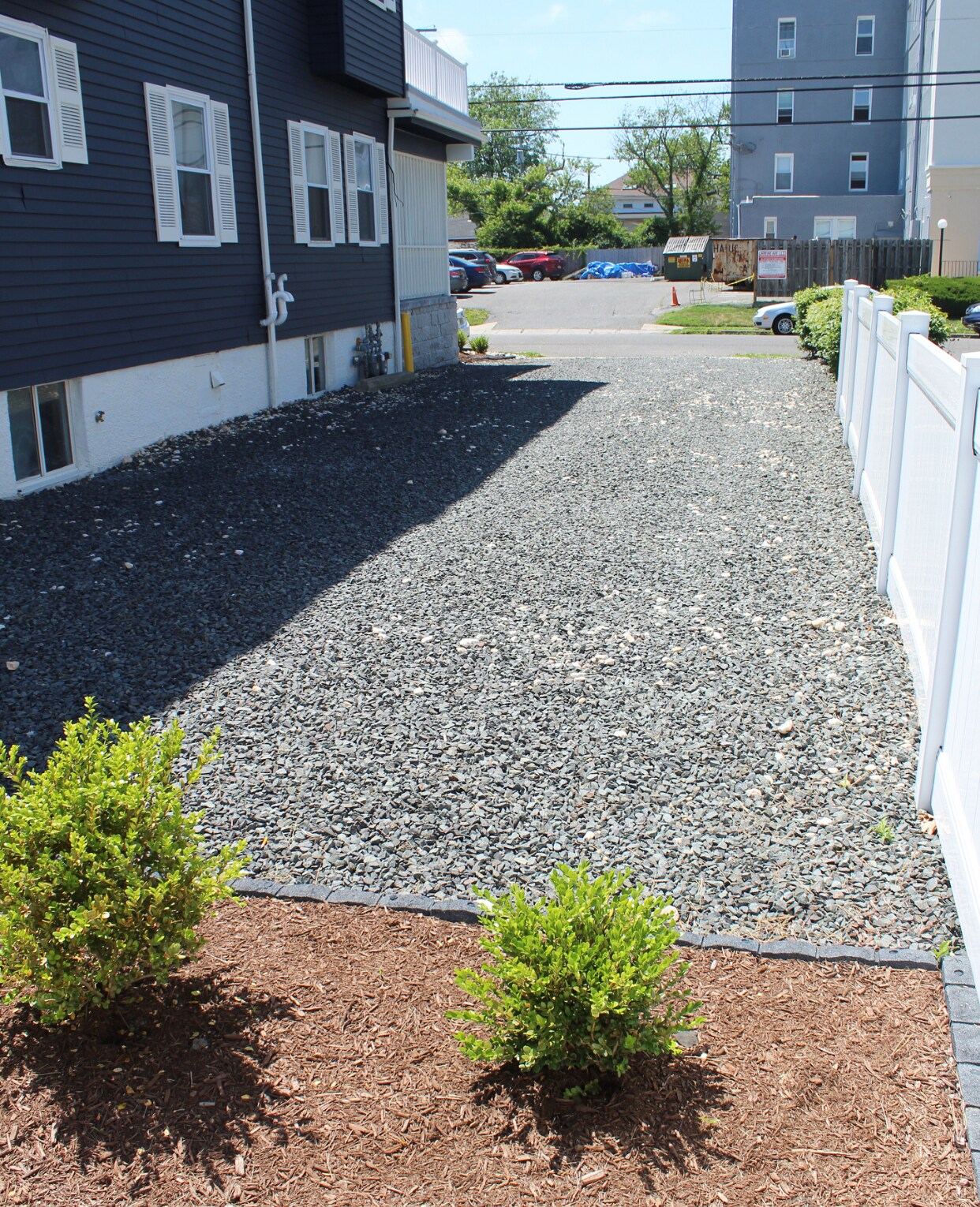 Building Photo - 606 Beach Ave