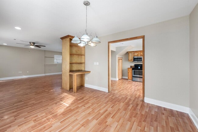 Building Photo - 1728 Connorvale Rd